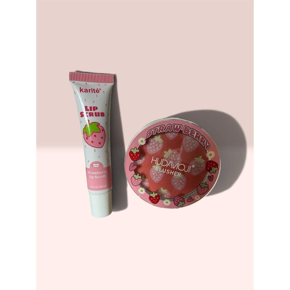 Karité Strawberry Lip Scrub & Hudamoji Blusher Gift Set. Brand new!